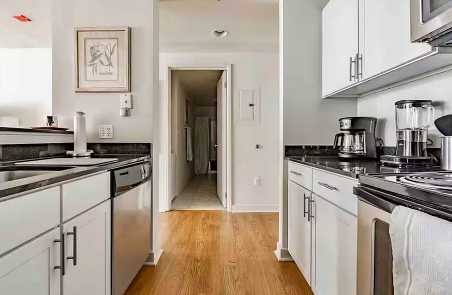 Furnished Finder property 1034607_1 photo 10
