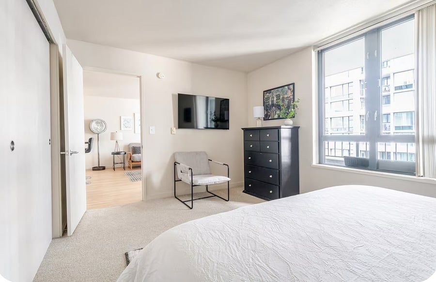 Furnished Finder property 1034607_1 photo 13