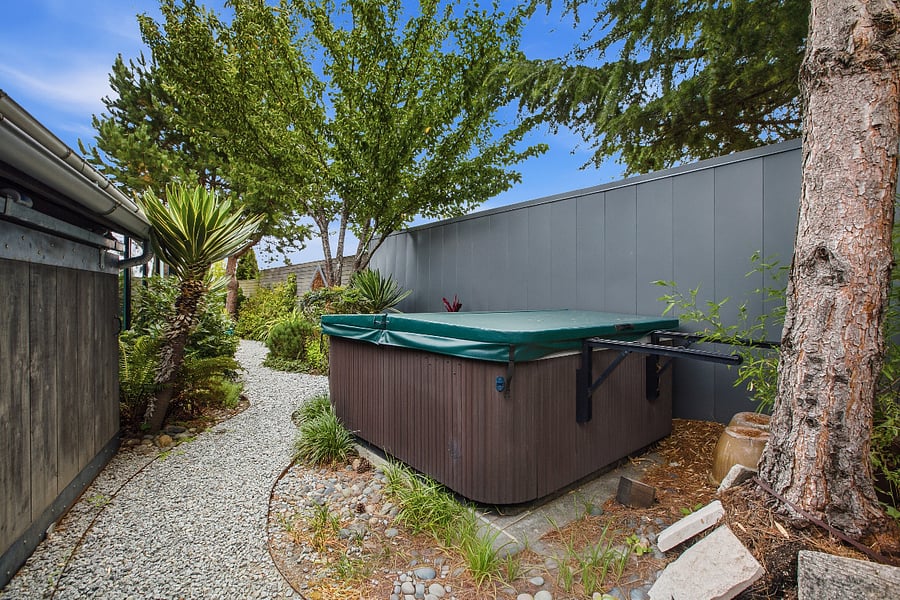 Furnished Finder property 1034608_1 photo 25