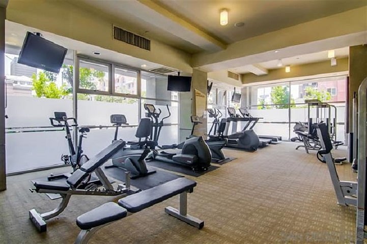 Furnished Finder property 1034613_1 photo 9