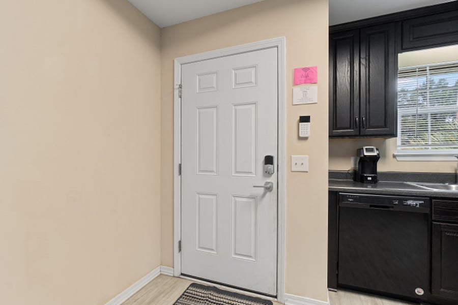 Furnished Finder property 1034631_1 photo 2