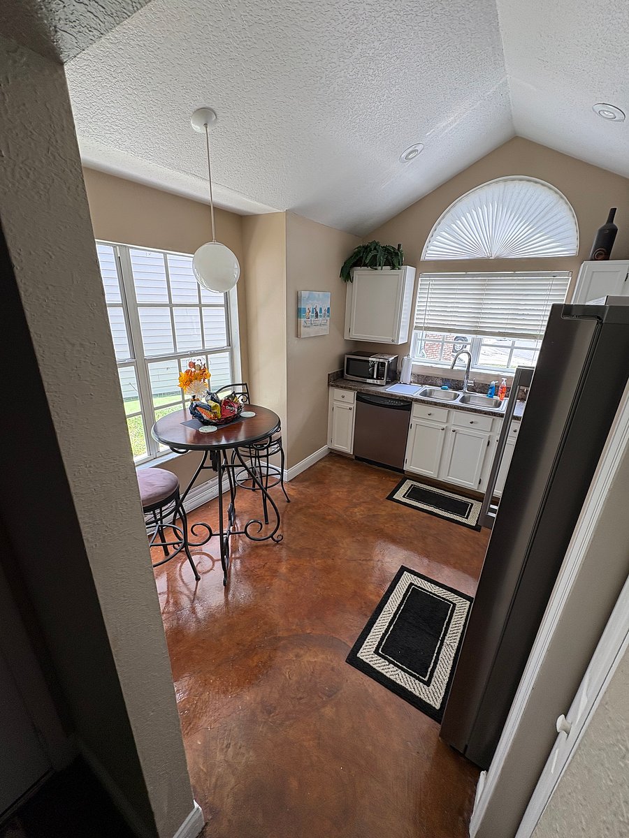 Furnished Finder property 1034656_1 photo 3