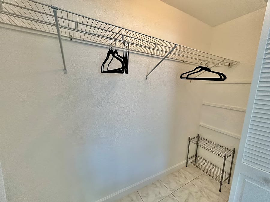 Furnished Finder property 1034661_1 photo 23