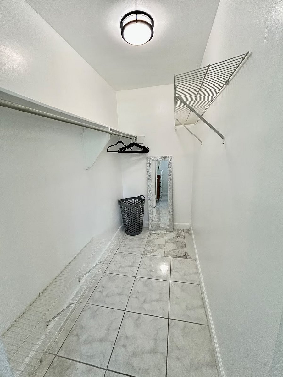 Furnished Finder property 1034661_1 photo 29