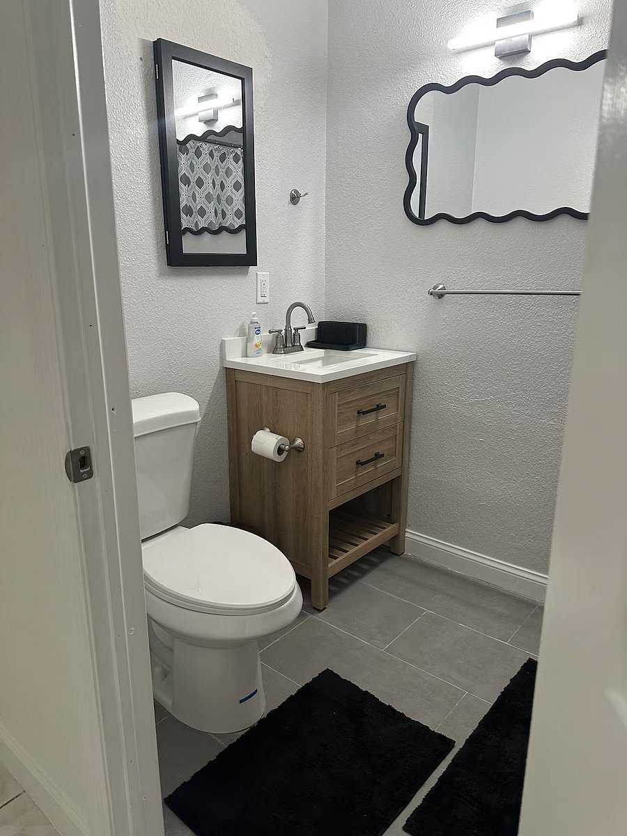 Furnished Finder property 1034661_1 photo 24