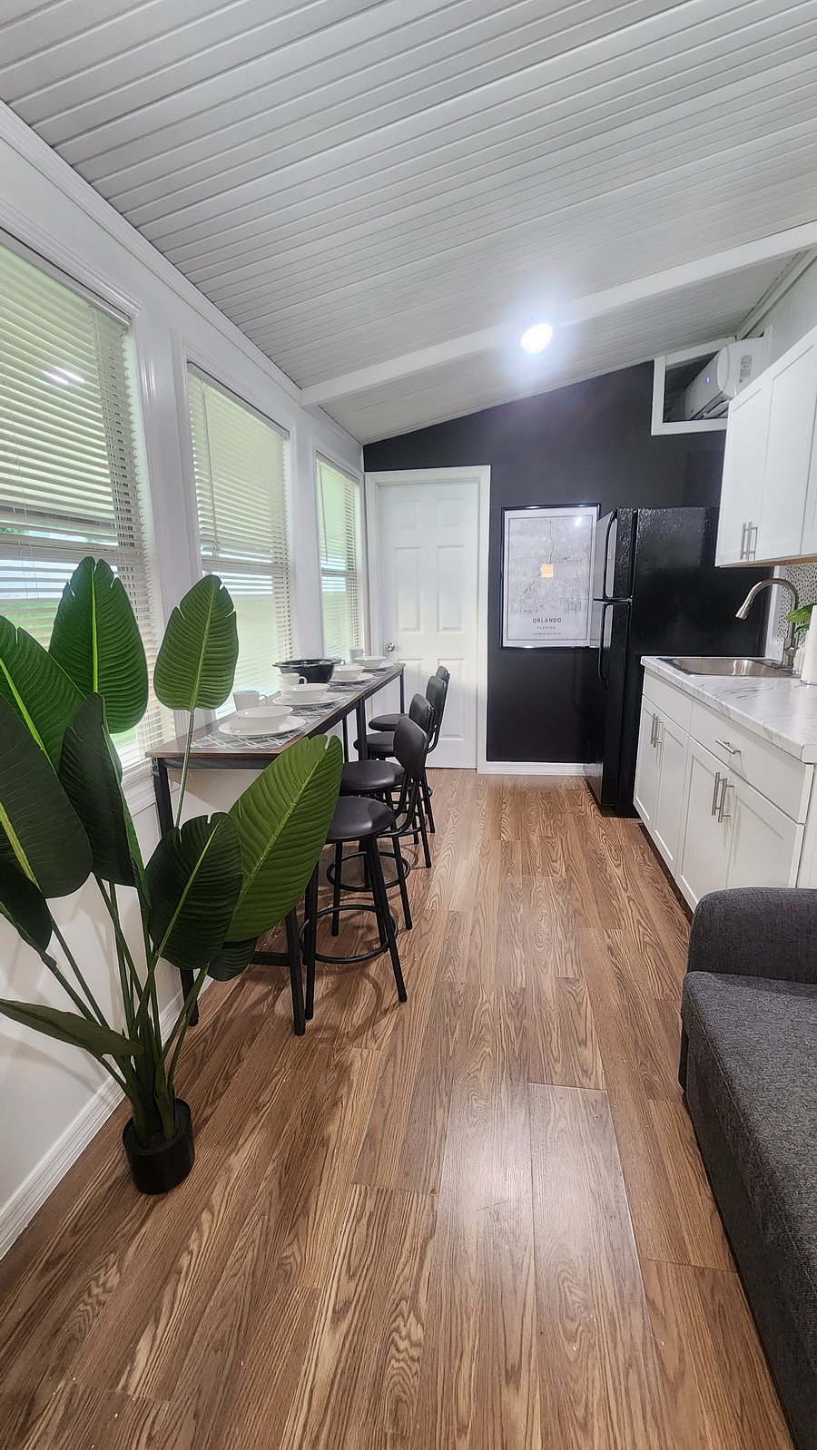 Furnished Finder property 1034695_1 photo 4