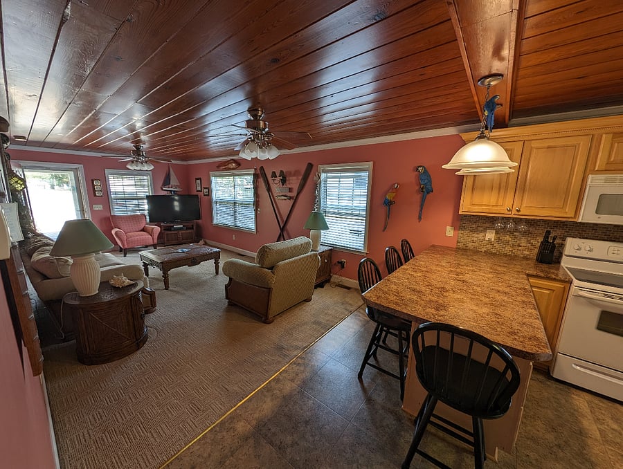 Living room/kitchen
