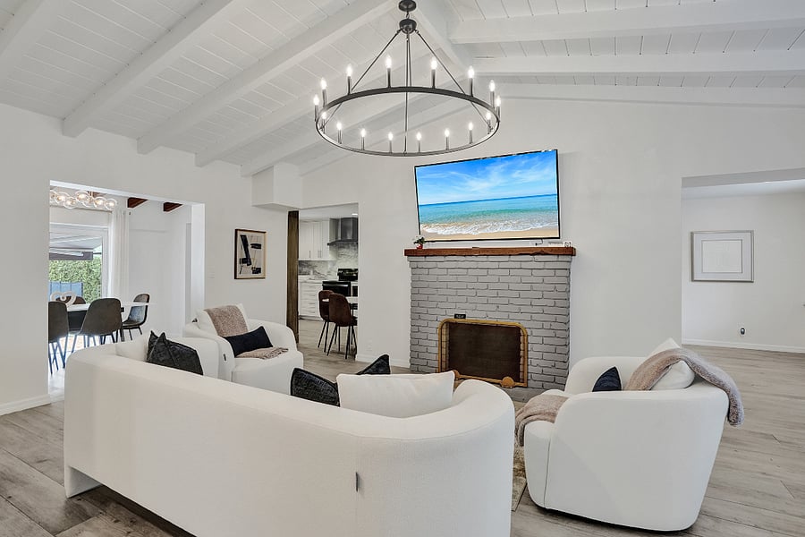 Furnished Finder property 1034713_1 photo 2