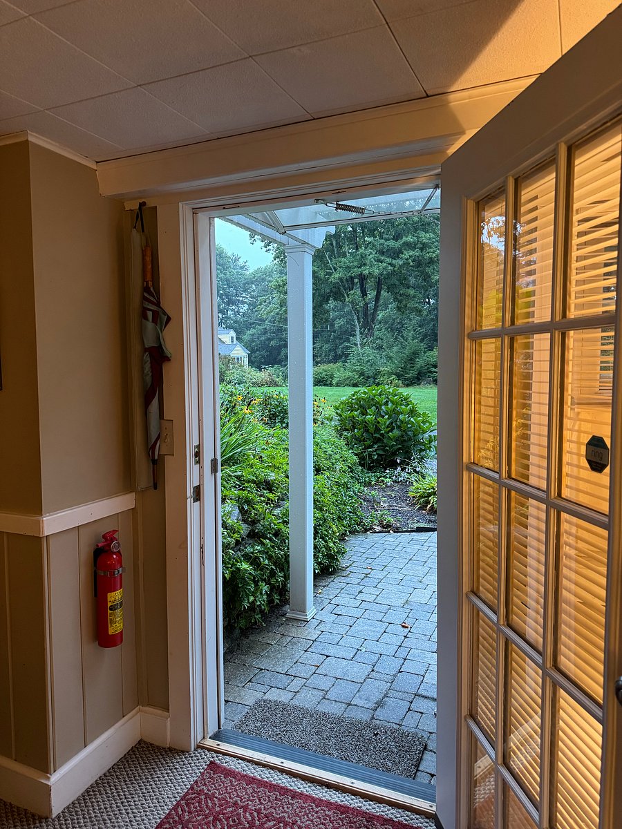 Furnished Finder property 1034722_1 photo 21