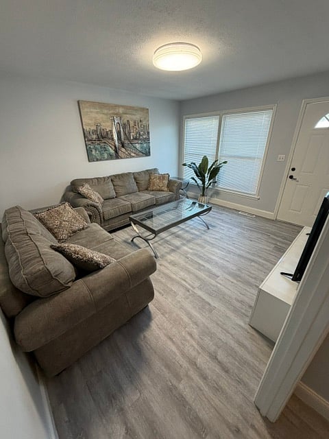 Furnished Finder property 1034741_1 photo 4