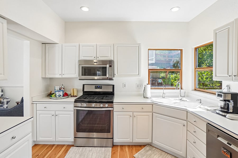 Furnished Finder property 1034750_1 photo 12