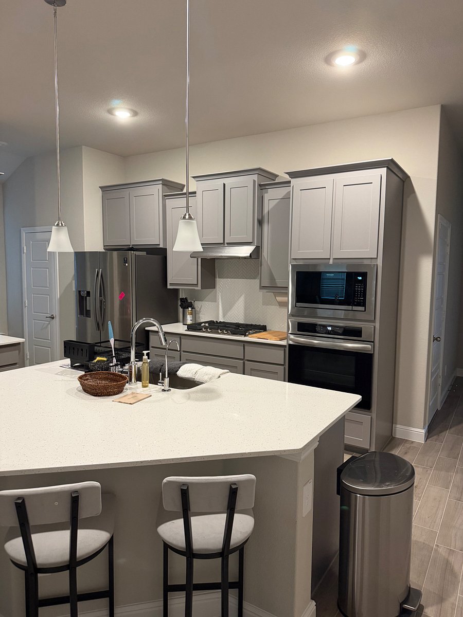 Furnished Finder property 1034761_1 photo 1