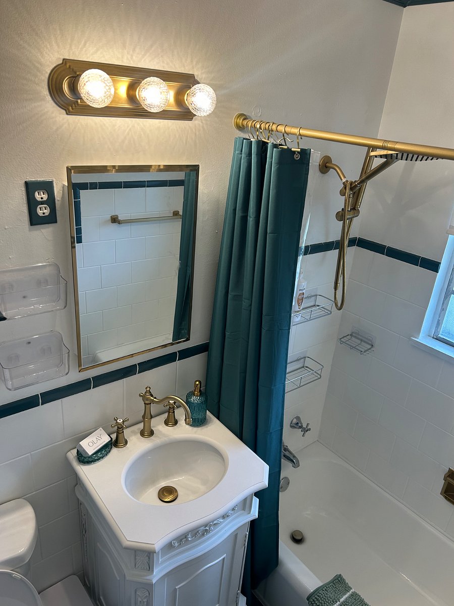 Furnished Finder property 1034817_1 photo 17