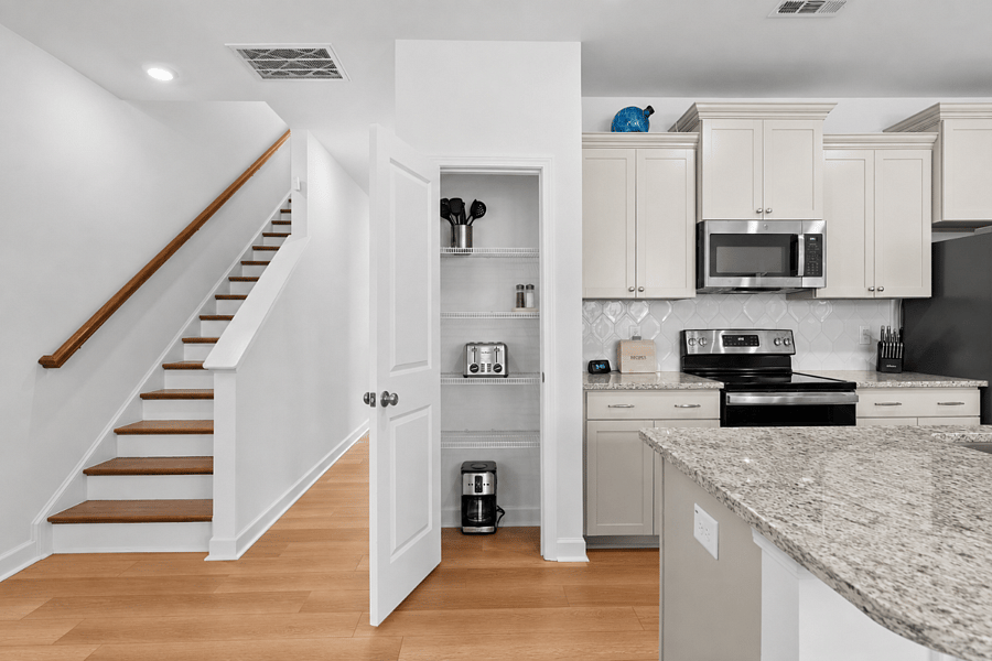 Furnished Finder property 1034822_1 photo 5