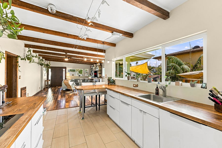 Furnished Finder property 1034828_1 photo 17
