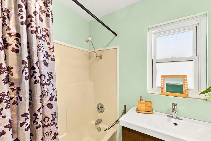 Furnished Finder property 1034828_1 photo 29