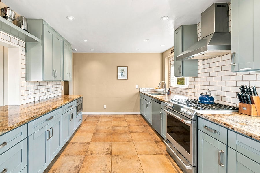 Furnished Finder property 1034830_1 photo 16