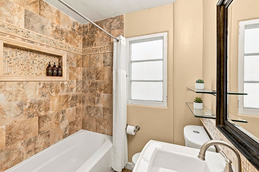 Furnished Finder property 1034830_1 photo 31