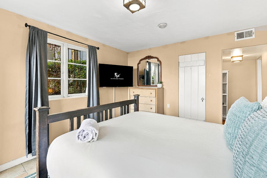 Furnished Finder property 1034830_1 photo 51