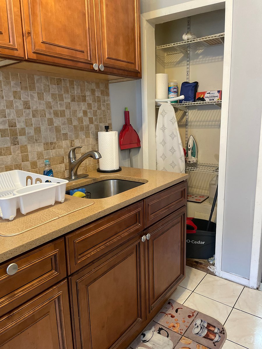 Kitchen/Pantry