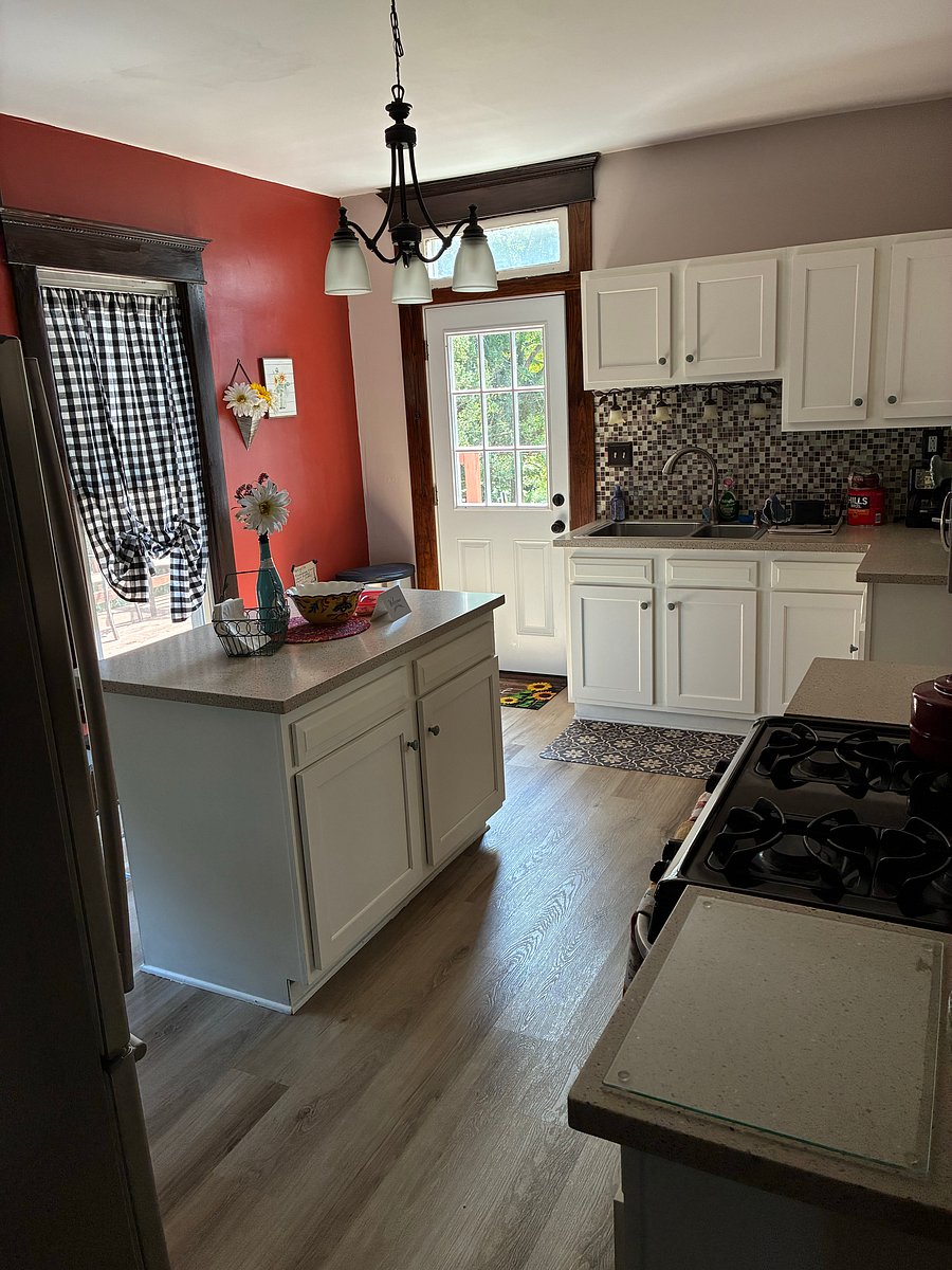 Furnished Finder property 1034861_1 photo 1