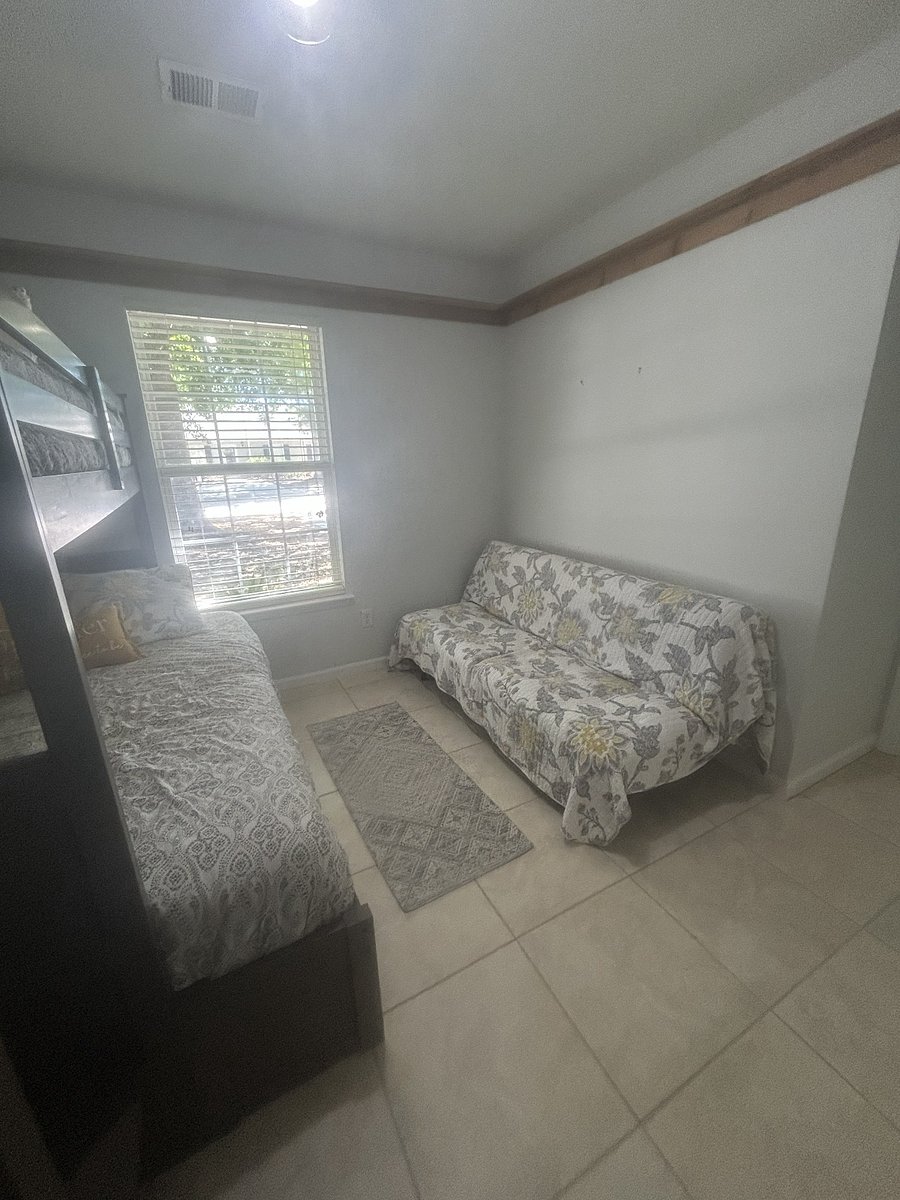 Furnished Finder property 1034883_1 photo 16