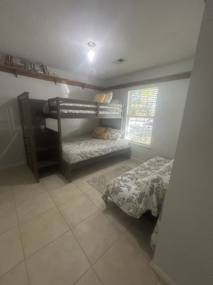 Furnished Finder property 1034883_1 photo 15