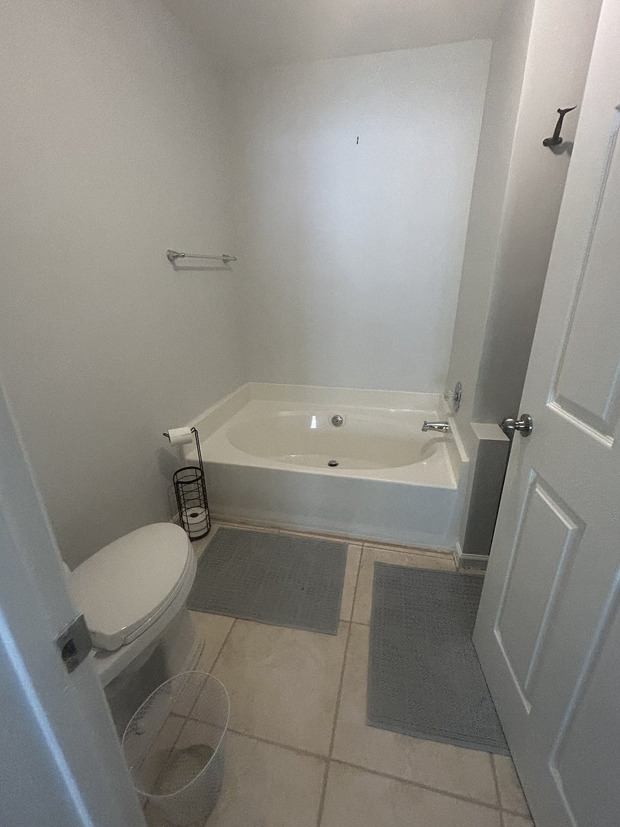 Furnished Finder property 1034883_1 photo 12