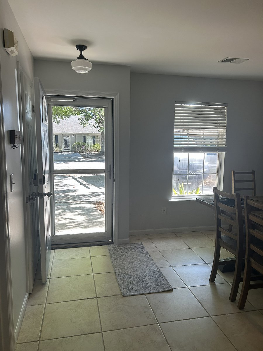 Furnished Finder property 1034883_1 photo 3