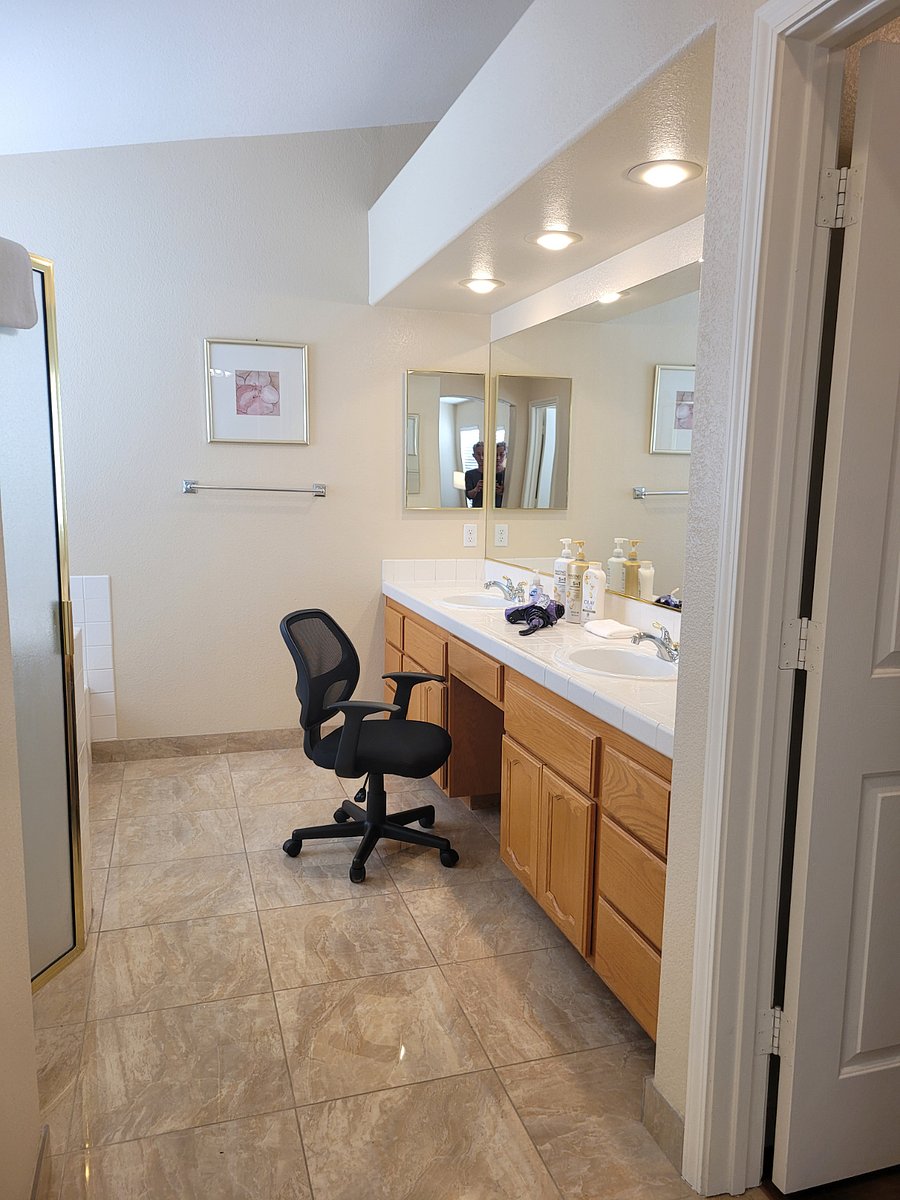Furnished Finder property 1034886_1 photo 15