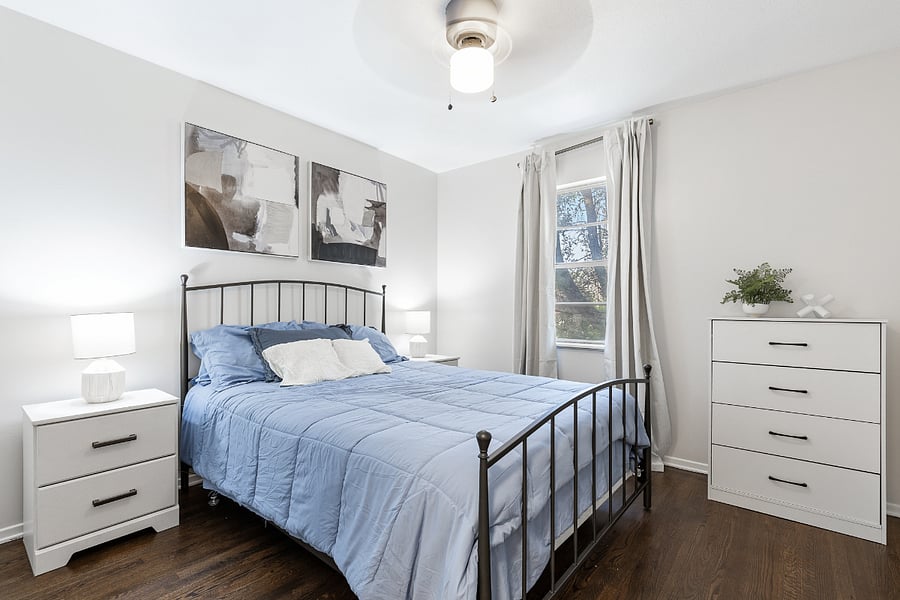 Bedroom 2 with Queen Sized bed