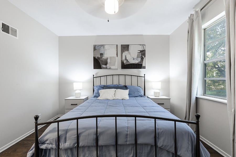 Bedroom 2 with Queen Sized bed