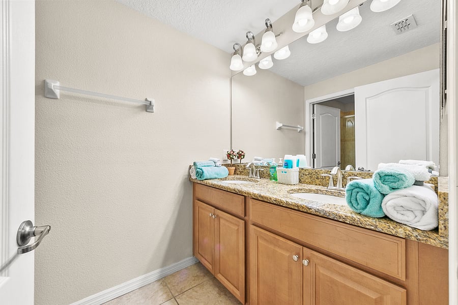 Furnished Finder property 1034897_1 photo 15