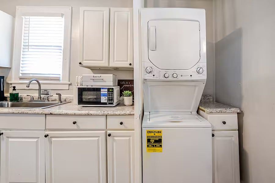 Furnished Finder property 1034930_1 photo 15