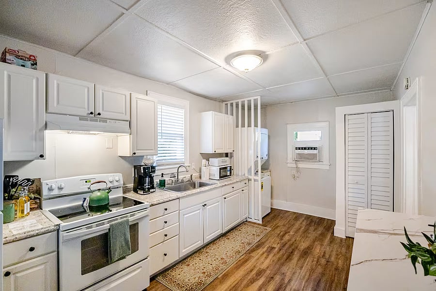 Furnished Finder property 1034930_1 photo 5