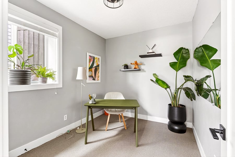 Flexible fourth-bedroom space off entrance. Currently an office, but would replace with a twin bed for a long-term lease. Windows and closet space.