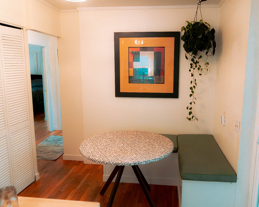 Breakfast Nook/Dining room table w/ extra storage under benches!