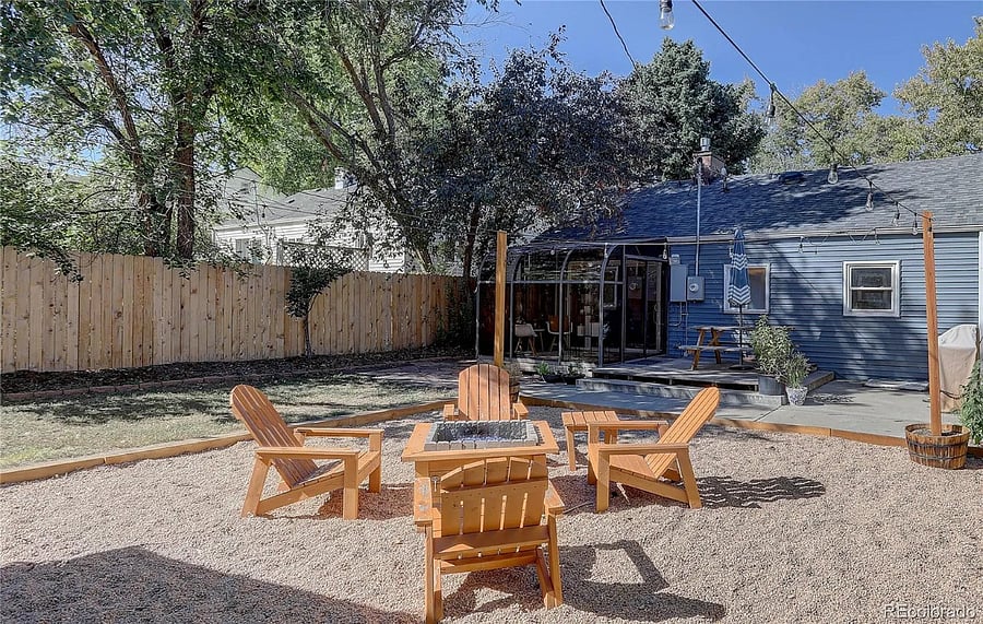 Outdoor firepit w/ chairs and newly turfed backyard (not pictured). Perfect for pets! Fully fenced.