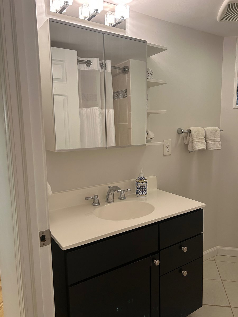 Furnished Finder property 1034949_1 photo 7