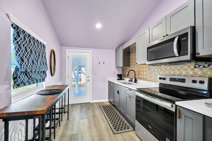Furnished Finder property 1034951_1 photo 3