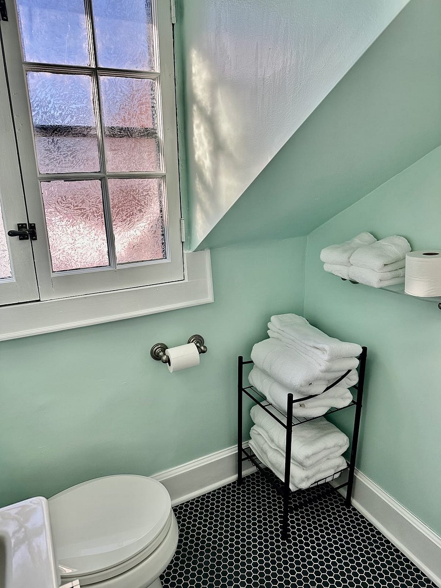 Furnished Finder property 1034955_1 photo 24