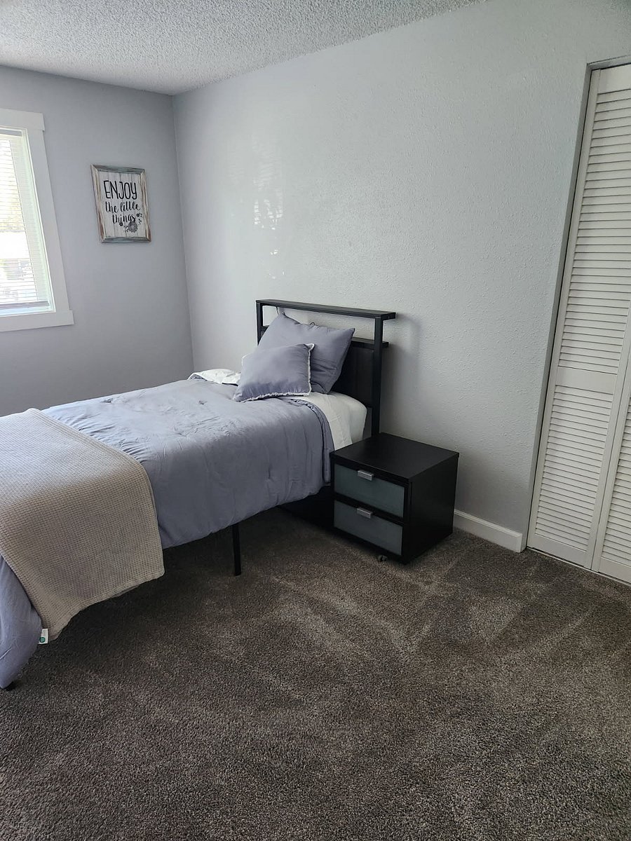 Furnished Finder property 1034977_1 photo 25