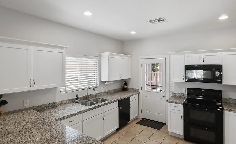 Furnished Finder property 1034995_1 photo 15