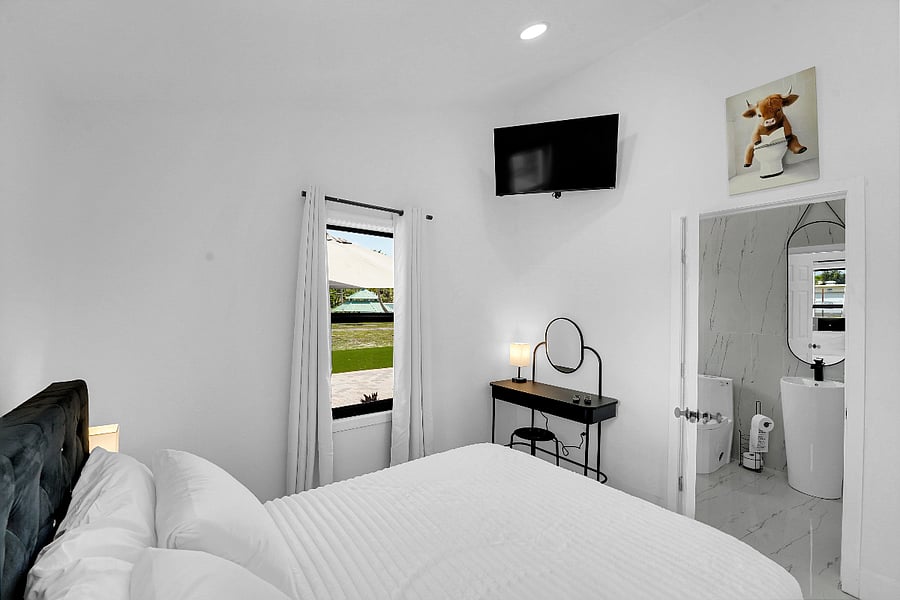 Furnished Finder property 1034996_1 photo 15
