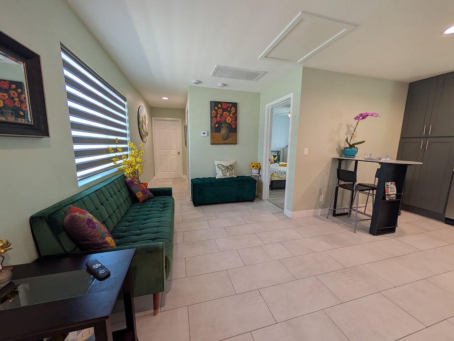 Furnished Finder property 1035002_1 photo 4