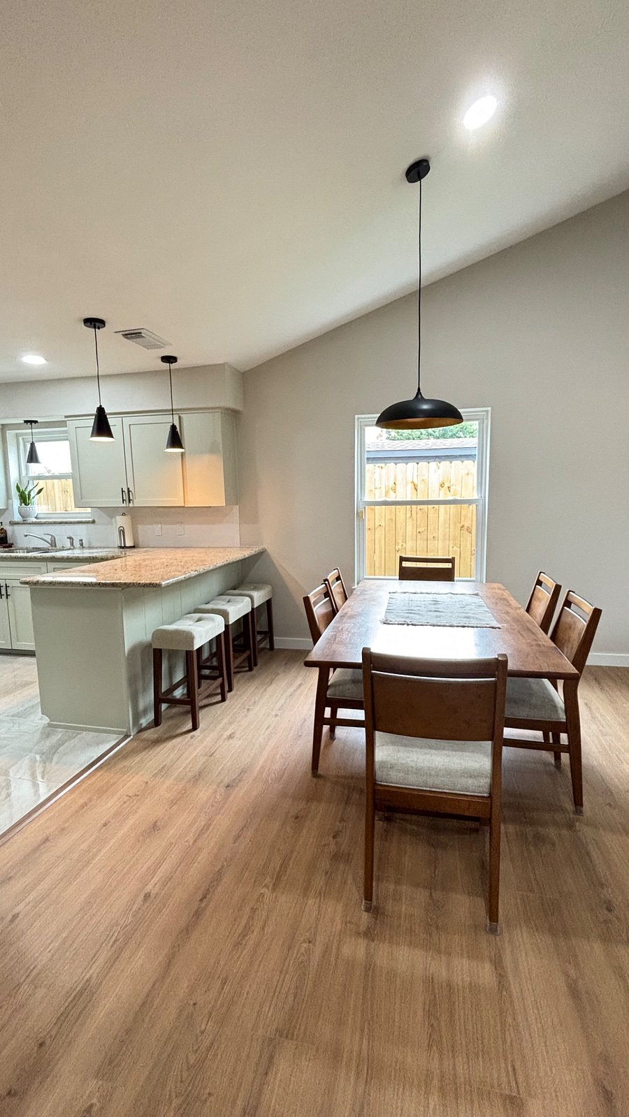 Furnished Finder property 1035033_1 photo 4