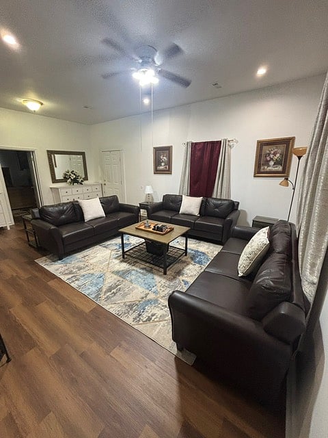 Furnished Finder property 1035034_1 photo 30
