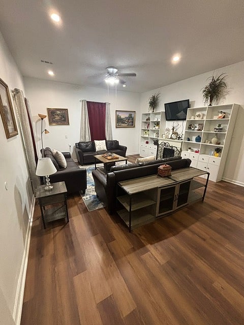 Furnished Finder property 1035034_1 photo 32