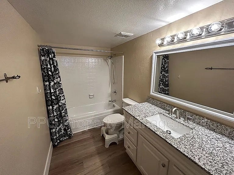 Furnished Finder property 1035037_1 photo 3
