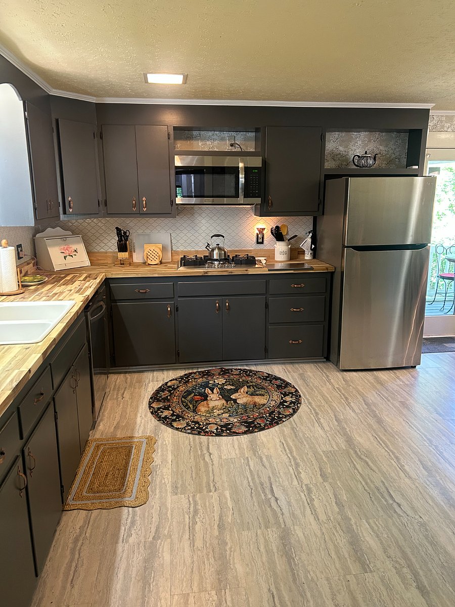 Furnished Finder property 1035049_1 photo 10